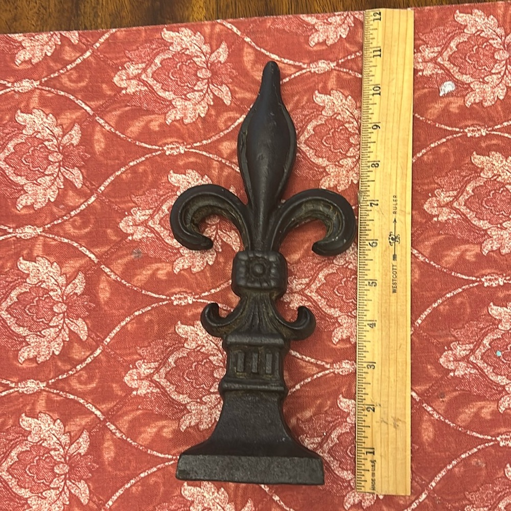 Cast iron fleur-de-lis